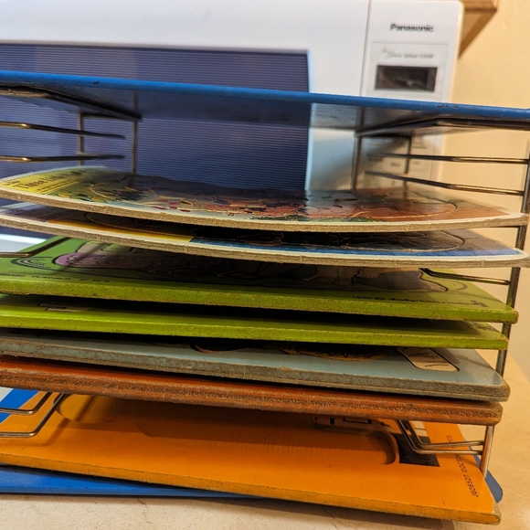 Puzzle & Shelf Bundle - Picture 15 of 16